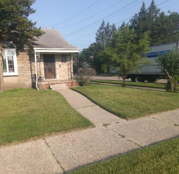 膳宿费 Chill Out House