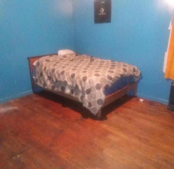 膳宿费 Chill Out House