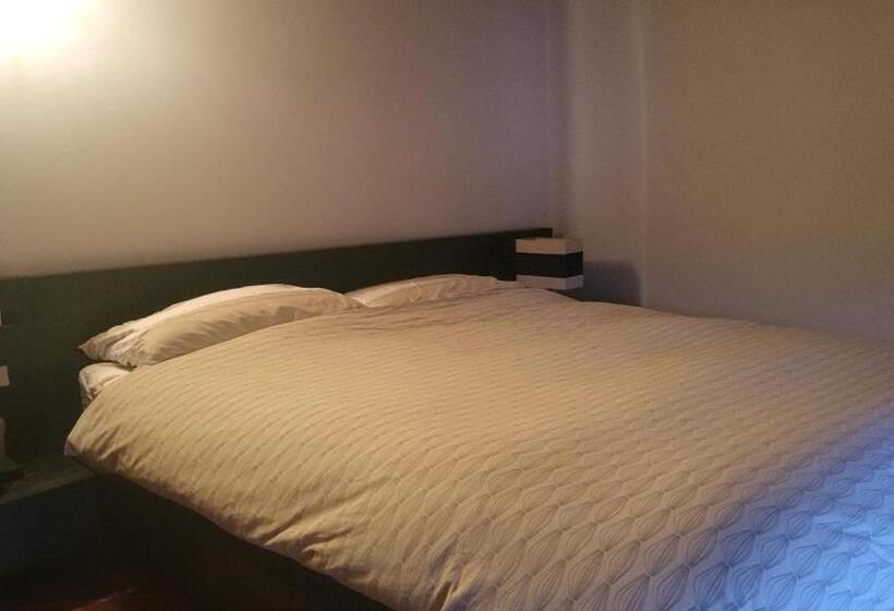 膳宿费 Lugano, Stanza A Breganzona