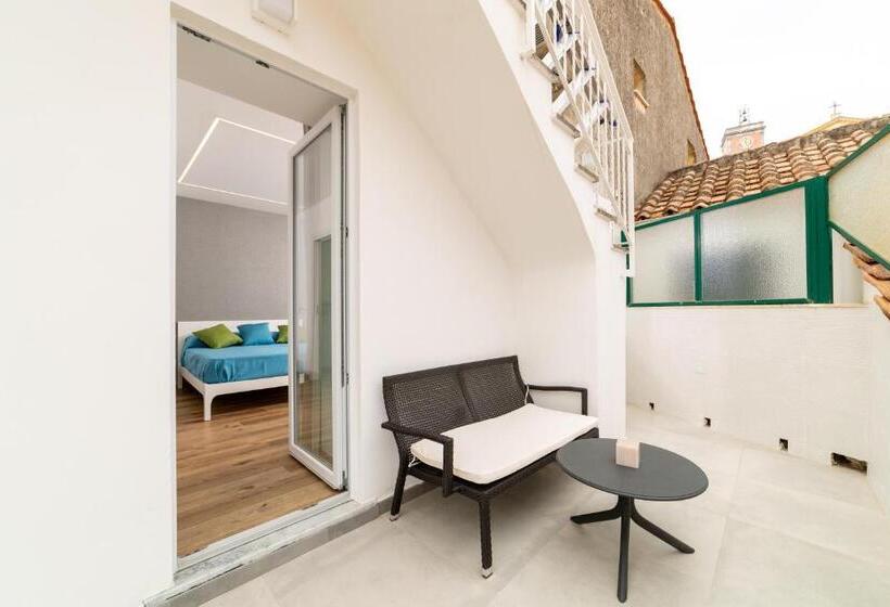 פנסיון Reginna Lighthouse