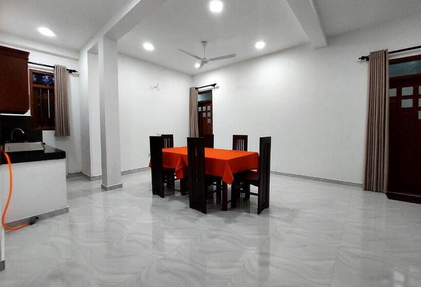 Majatalo Y &y Guesthouse