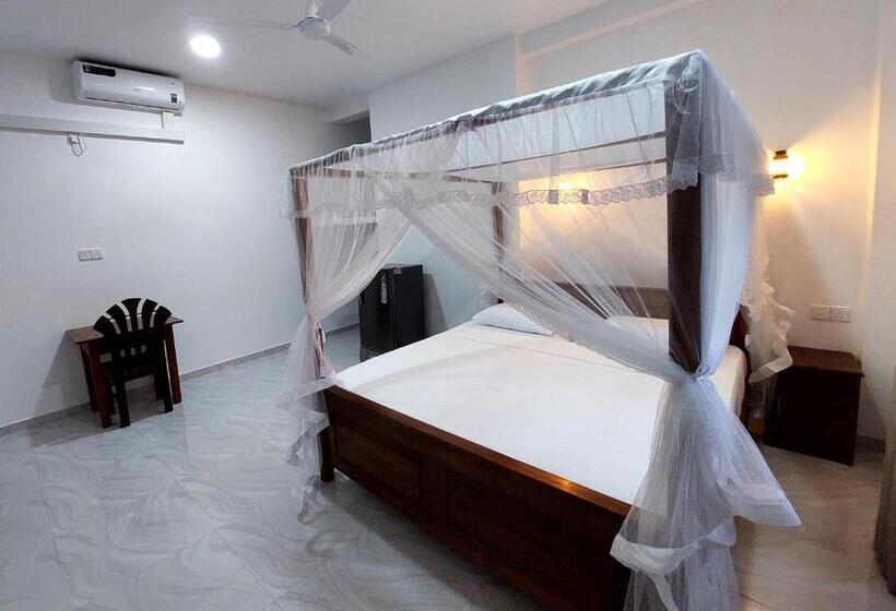 Majatalo Y &y Guesthouse