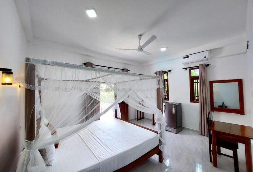 Majatalo Y &y Guesthouse