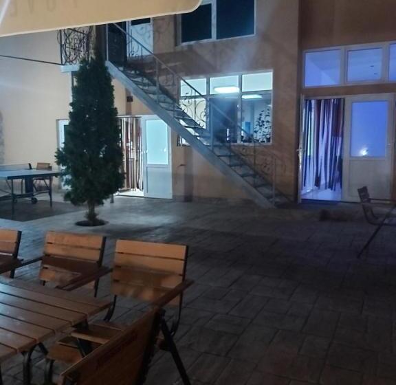 Pensiune Sara Daymond