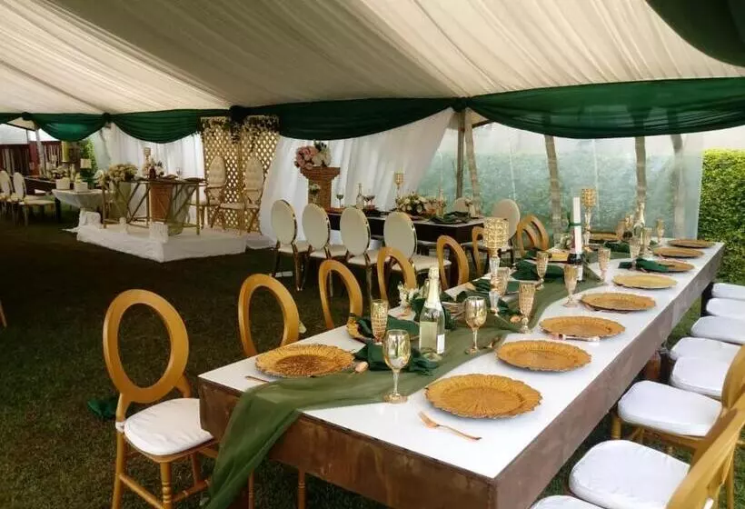Lomakeskus Seme Exotic Events @ Accommodation