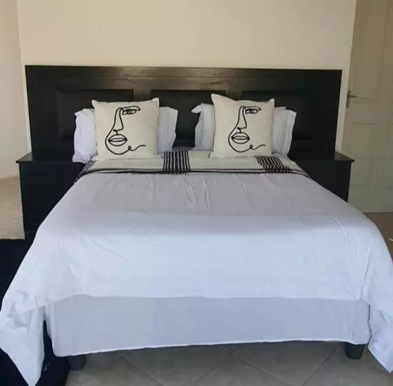 Lomakeskus Seme Exotic Events @ Accommodation