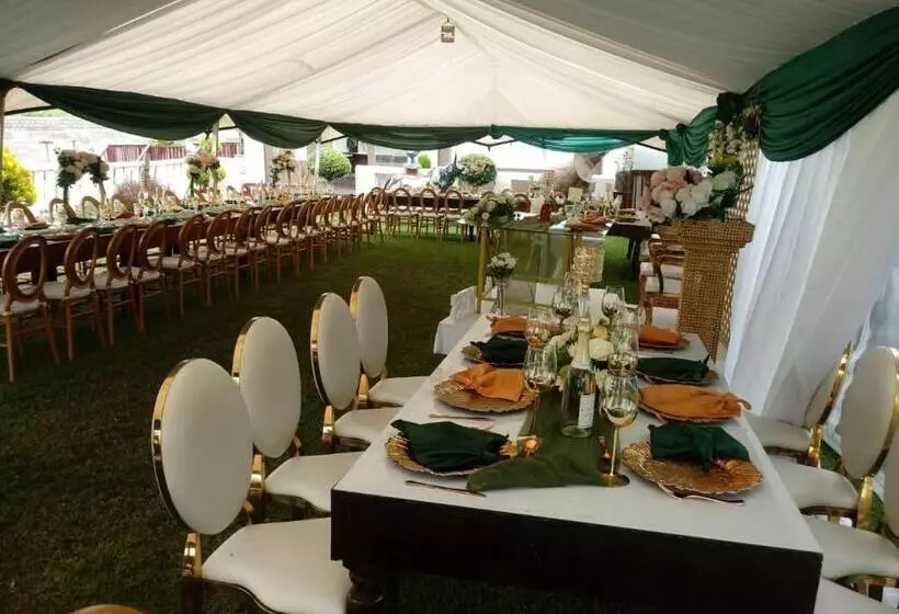 Lomakeskus Seme Exotic Events @ Accommodation
