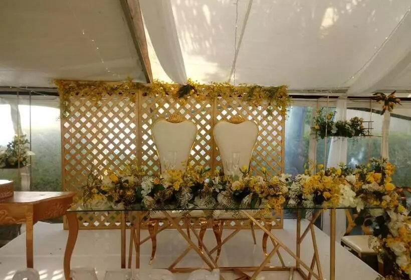 Lomakeskus Seme Exotic Events @ Accommodation