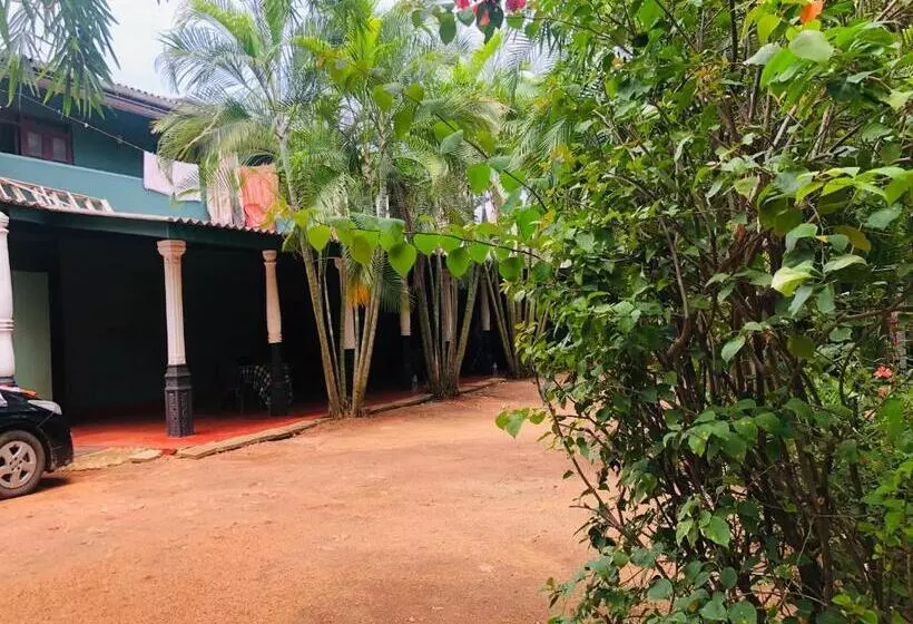 River Garden Hotel Anuradhapura