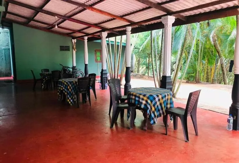 River Garden Hotel Anuradhapura