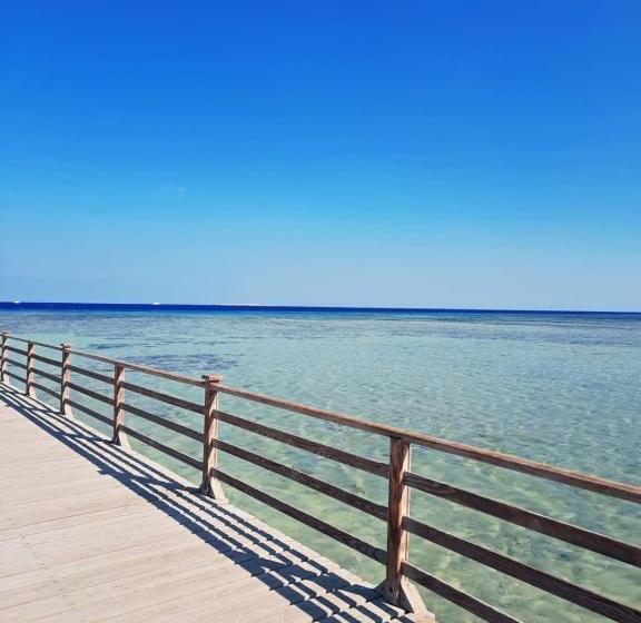 Apartment Inside 5 Star Hotel Private Beach With Reef