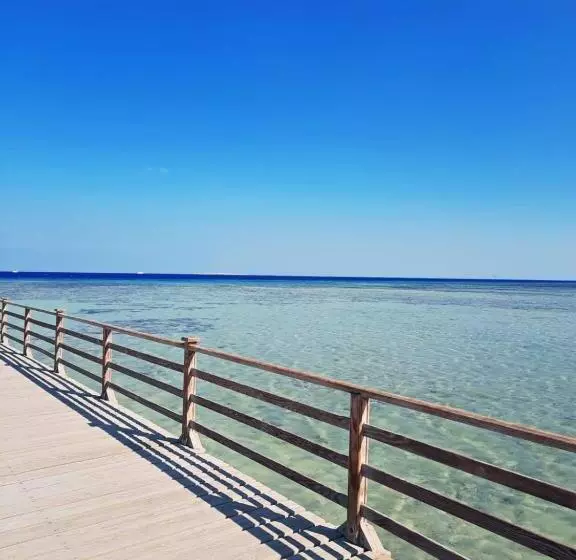 Apartment Inside 5 Star Hotel Private Beach With Reef