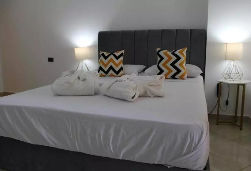 Apartment Inside 5 Star Hotel Private Beach With Reef