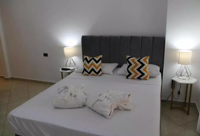 Apartment Inside 5 Star Hotel Private Beach With Reef