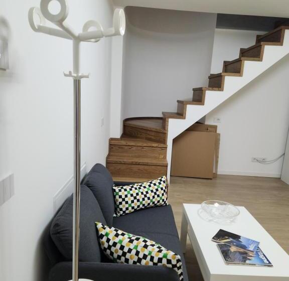 تختخواب و صبحانه Casa Cleo