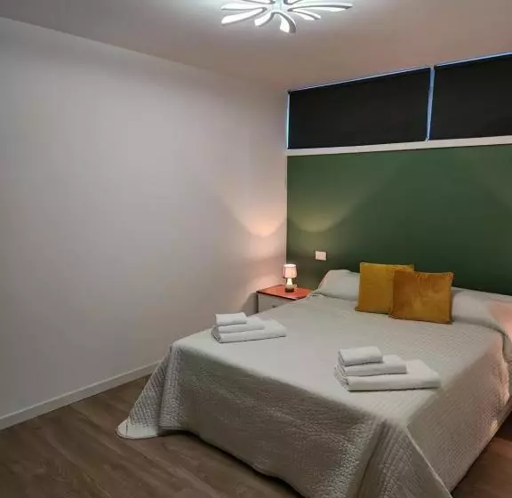 تختخواب و صبحانه Casa Cleo