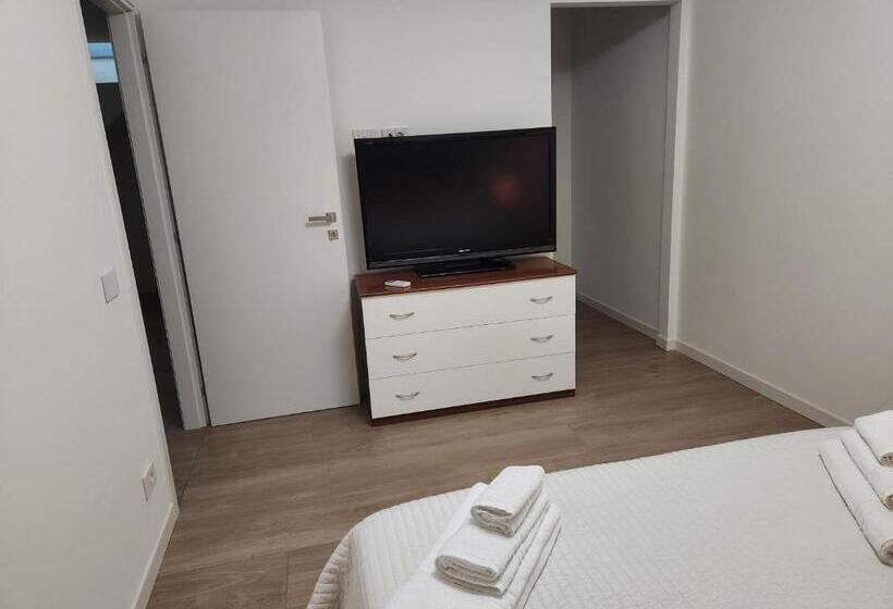 تختخواب و صبحانه Casa Cleo