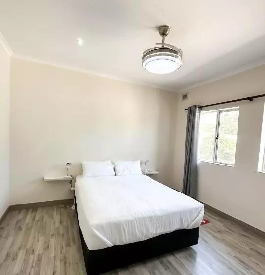 Aamiaismajoitus (B&B) Tarkshay Hospitality