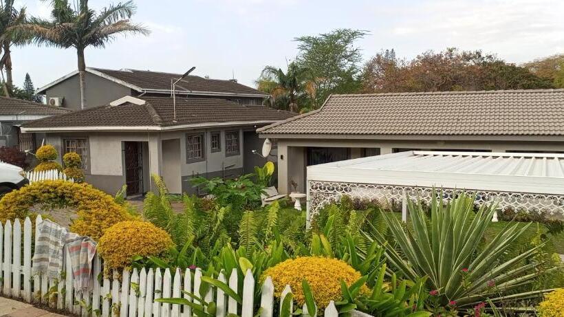 Enhle Bed And Breakfast