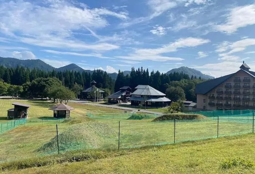 ホテル シェーネスハイム金山