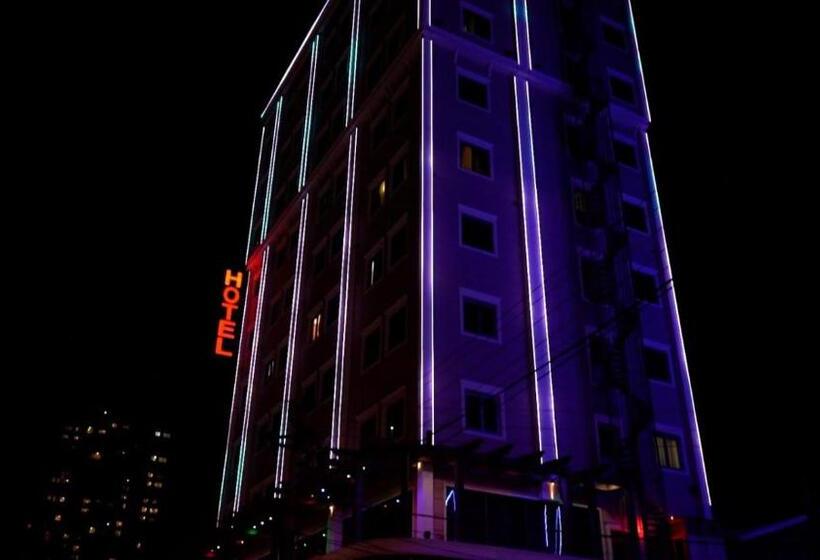 هتل Hilen De Ville