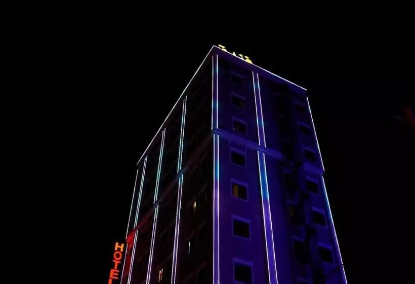 هتل Hilen De Ville