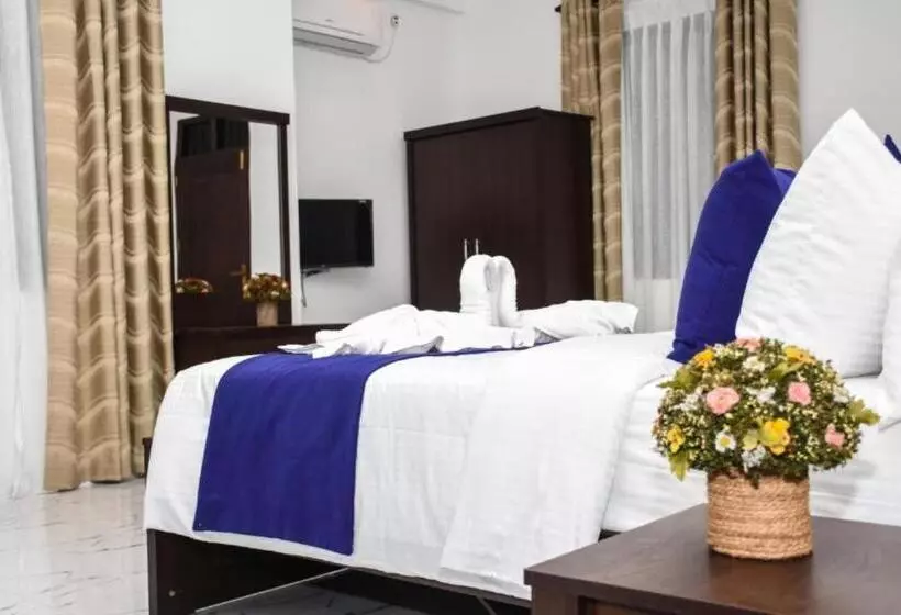 Mamma Raji Hotel   Freedom Paradise