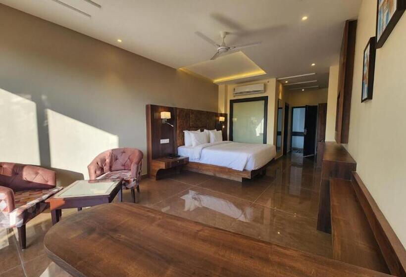 Hotel Staycation Premium Riviera Resort Dharamshala A Riverside Resort With Balcony View