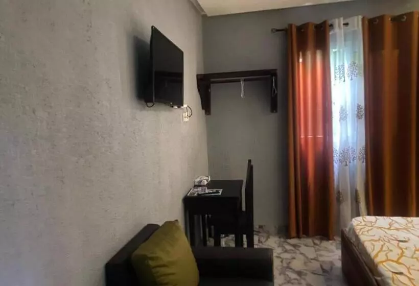 هتل Sunrise Center Bonapriso 104