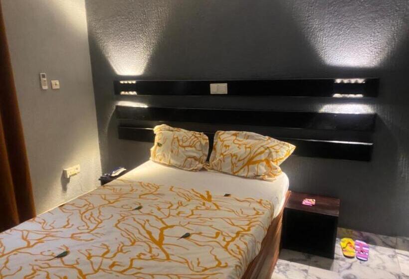 هتل Sunrise Center Bonapriso 104