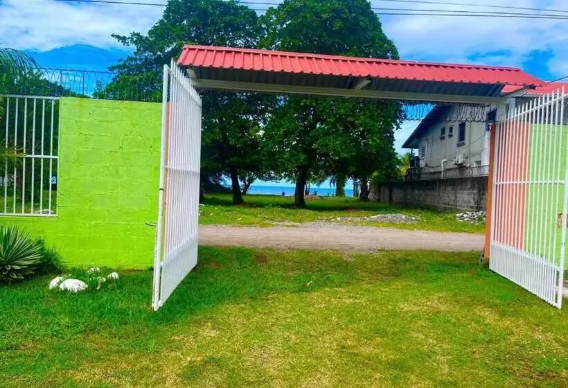 هتل Vista Al Cayo