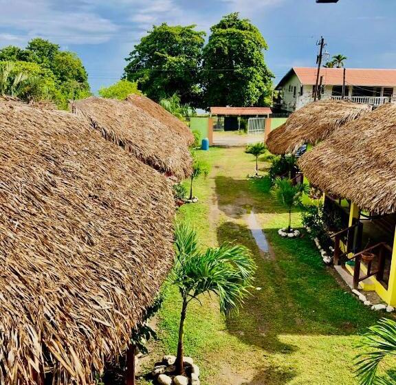 هتل Vista Al Cayo