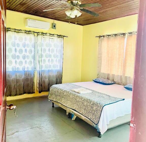 هتل Vista Al Cayo