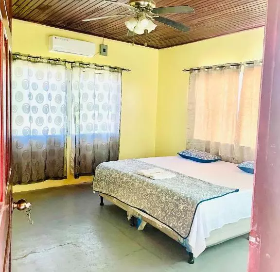 هتل Vista Al Cayo