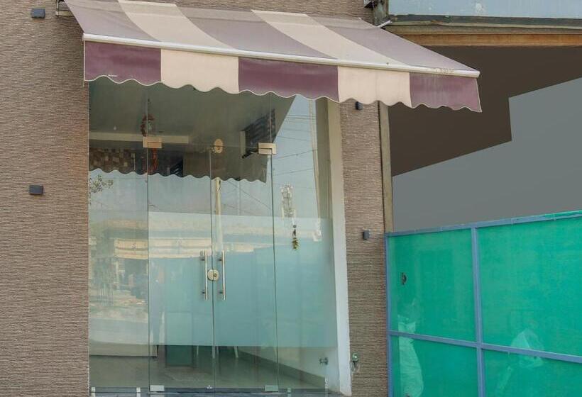 Oyo Hotel Mannat Residency