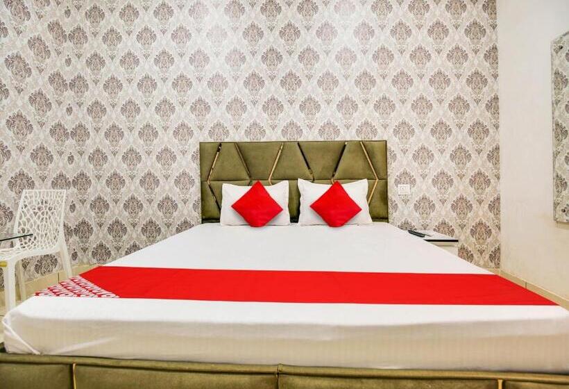 Oyo Hotel Mannat Residency