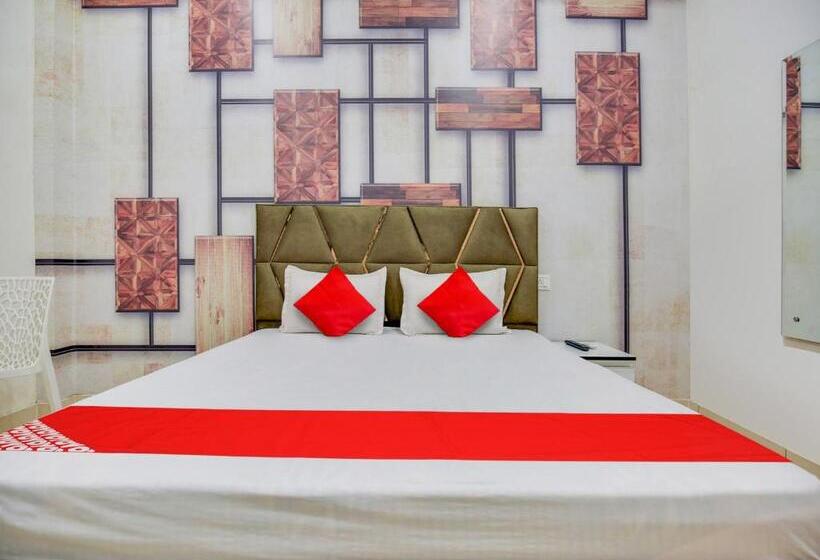 Oyo Hotel Mannat Residency