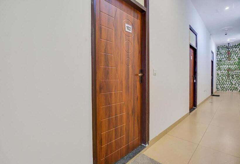 Oyo Hotel Mannat Residency