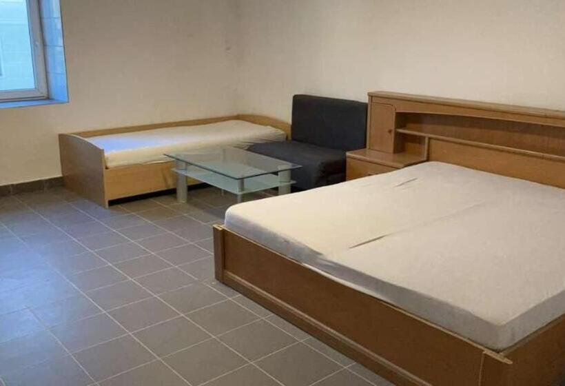 פנסיון Asia Hof Yong