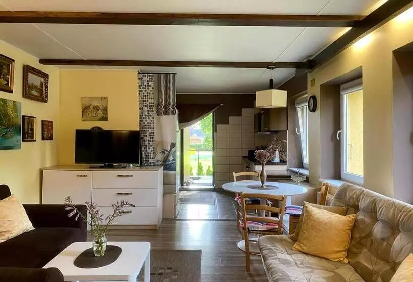 پانسیون Jaukus Butas Gražiame Name Su Sodu