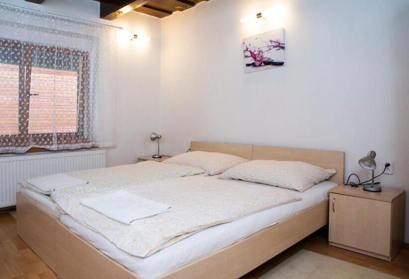 펜션 Penzion Hájenka