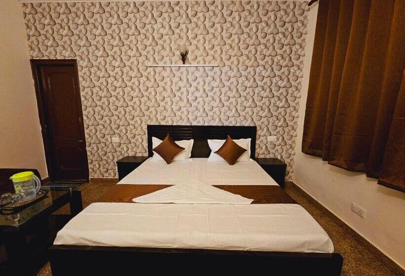 Pension Raj Residency Inn