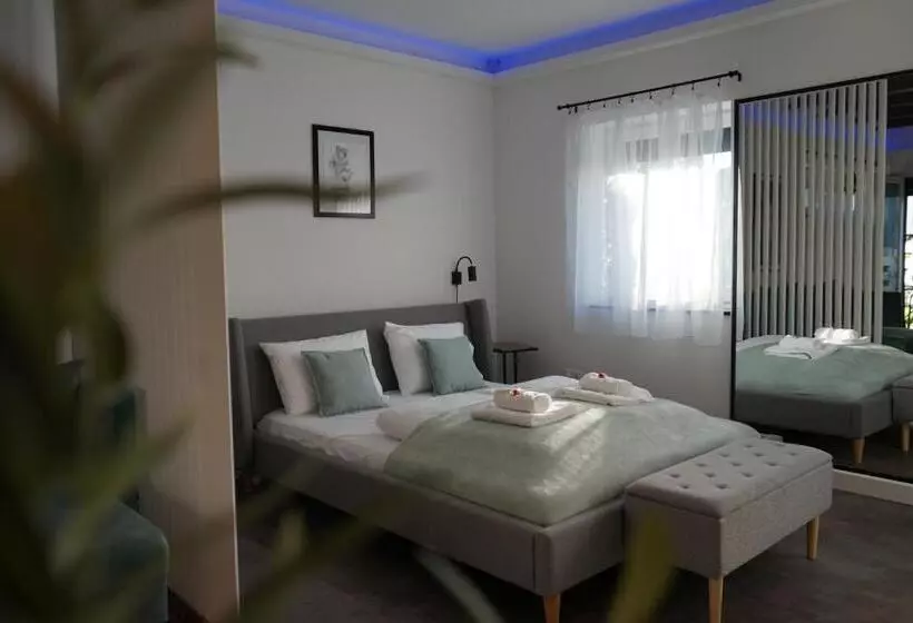 پانسیون Secret Garden Vendégház