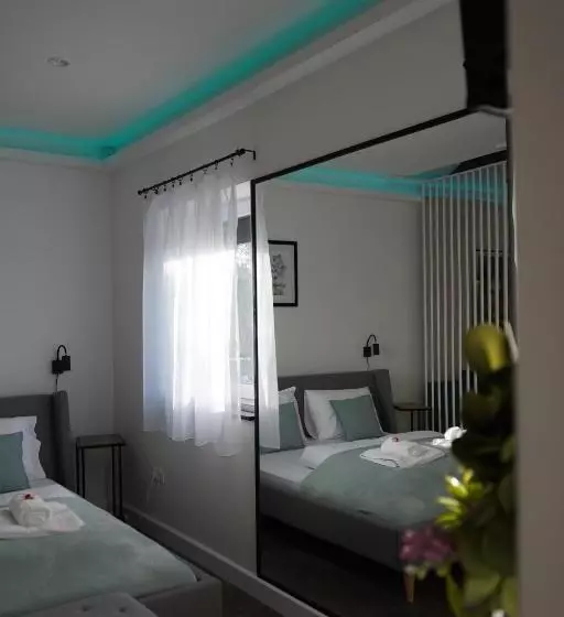 پانسیون Secret Garden Vendégház