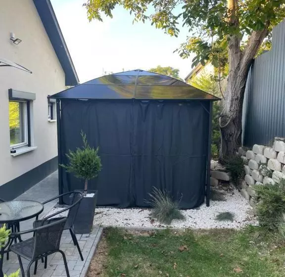 پانسیون Secret Garden Vendégház