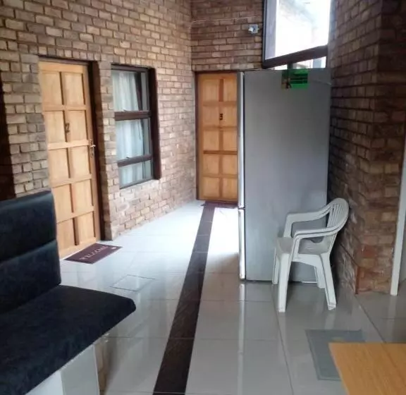 پانسیون Tshidiso Guesthouse