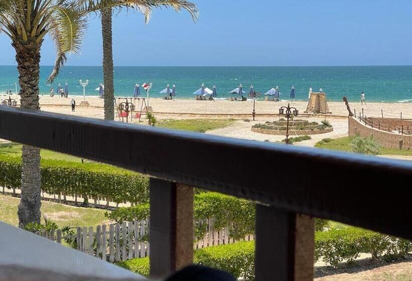 Villa, Sea Front View منتجع قرية سما العريش
