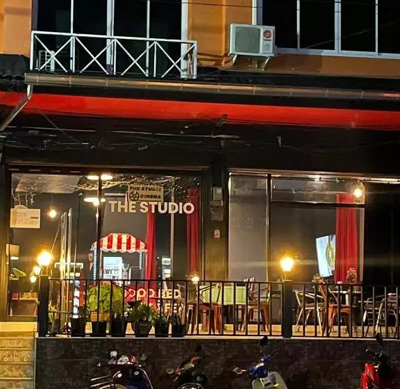 The Studio Hostel