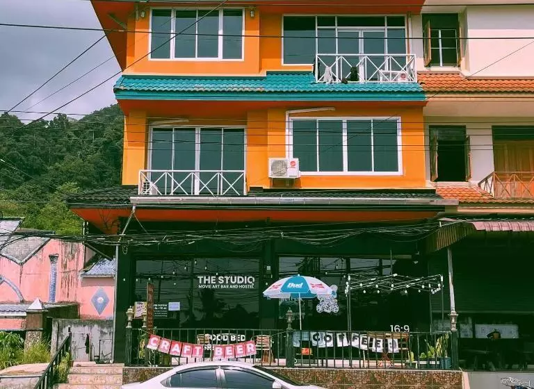The Studio Hostel