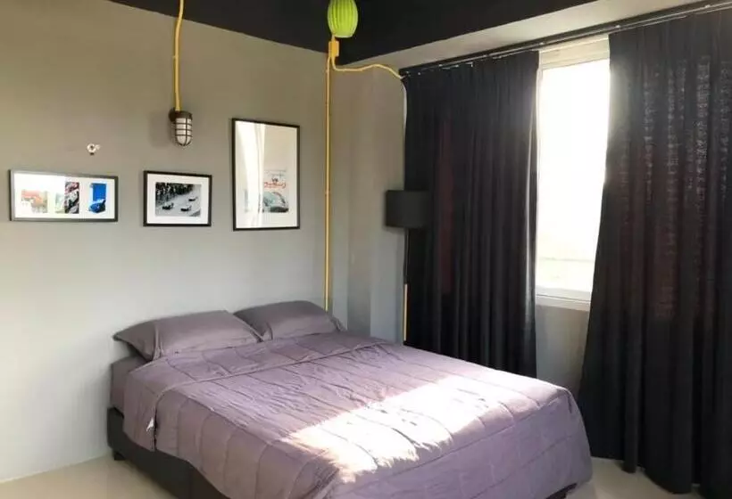 The Studio Hostel